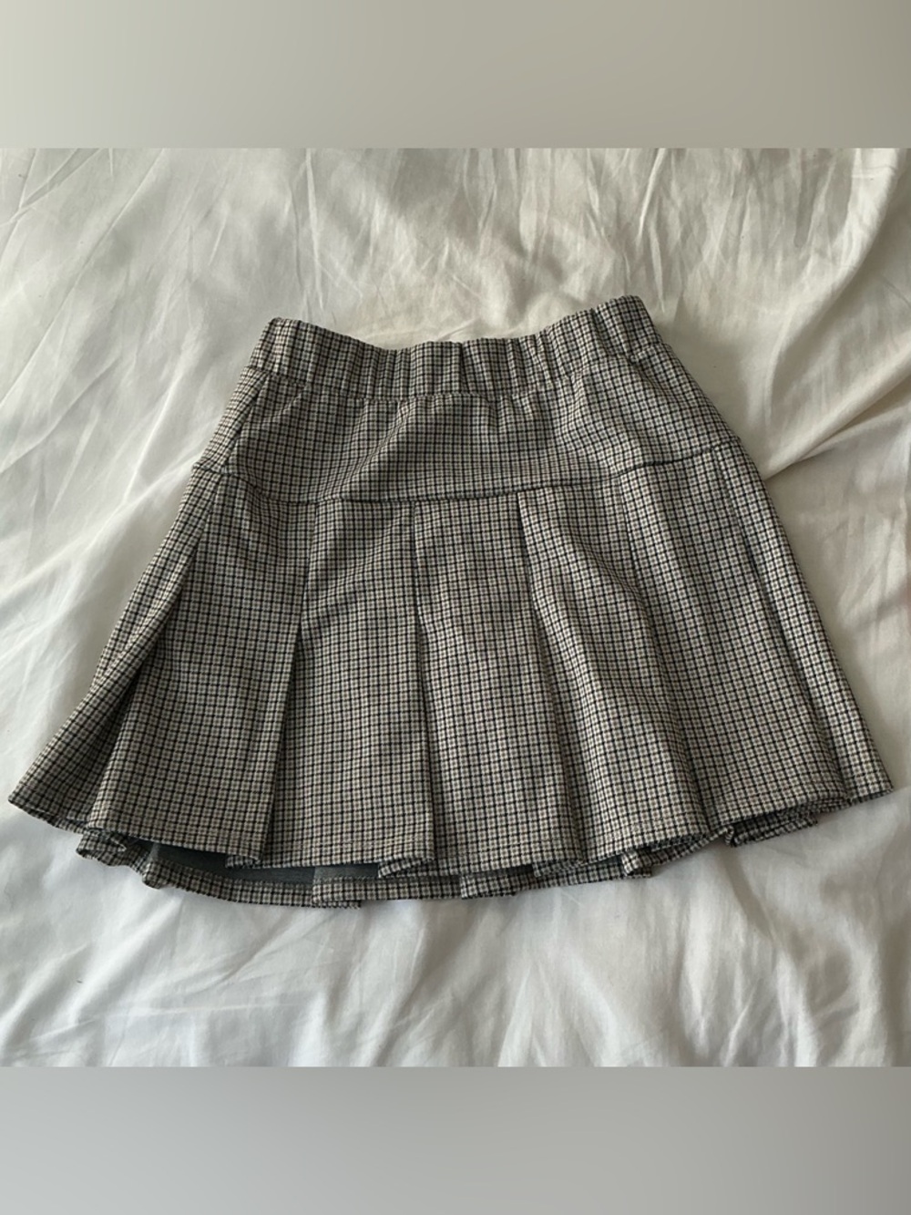 Olive & Oak Black and Beige Preppy Plaid Skater Skirt